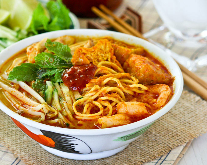 Laksa Singapore noodles